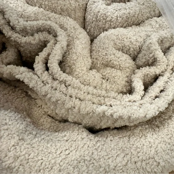 SUNDAY CITIZEN Snug Bed King Cozy Cream Blanket - Picture 5 of 7